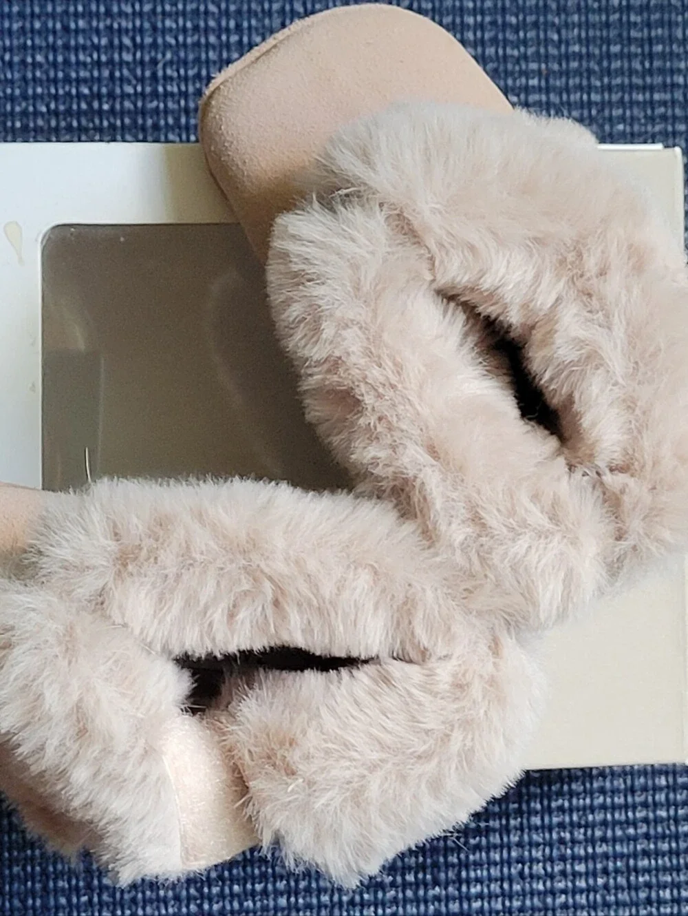 Baby Faux-Fur Trim Booties -size 1.5(3.8